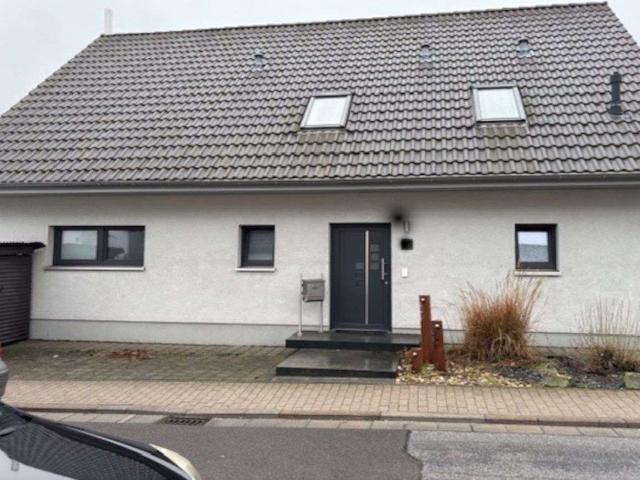 Haus zum Kaufen in Bexbach 515.000,00 EUR 180 m²