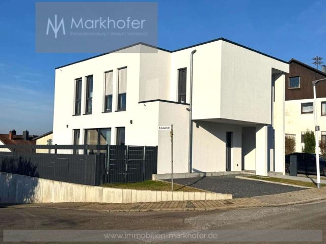 Haus zum Kaufen in Bexbach 699.000,00 EUR 190 m²