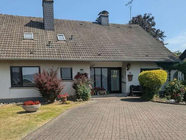 Haus zum Kaufen in Bebra 359.000,00 EUR 185 m²