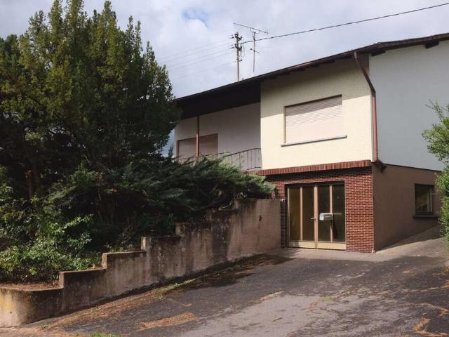 Haus zum Kaufen in Beckingen 345.000,00 EUR 277 m²