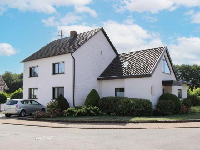 Haus zum Kaufen in Beckingen 300.000,00 EUR 264 m²