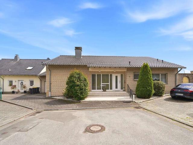 Haus zum Kaufen in Bedburg 498.000,00 EUR 174 m²