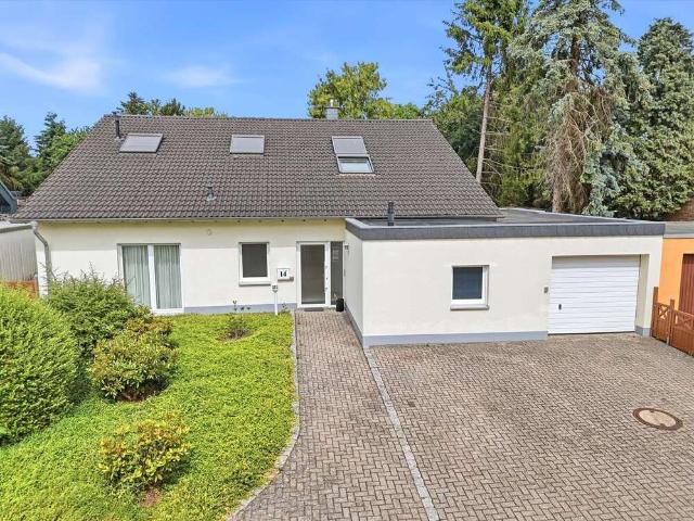 Haus zum Kaufen in Bedburg 608.000,00 EUR 205 m²