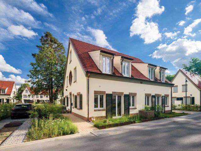 Haus zum Kaufen in Beelitz 659.000,00 EUR 130.63 m²