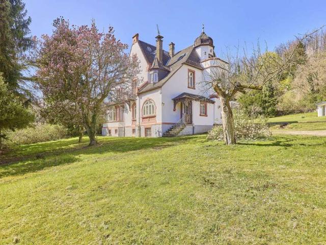 Haus zum Kaufen in Bensheim 2.400.000,00 EUR 341 m²