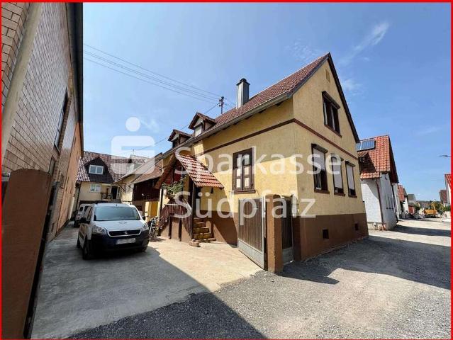 Haus zum Kaufen in Berg 485.000,00 EUR 330 m²