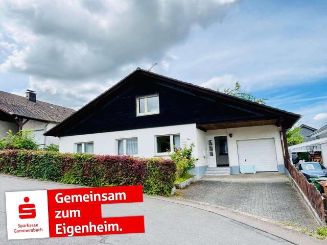 Haus zum Kaufen in Bergneustadt 298.000,00 EUR 154 m²