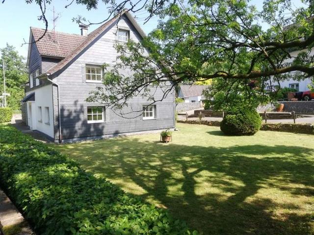 Haus zum Kaufen in Bergneustadt 350.000,00 EUR 170 m²