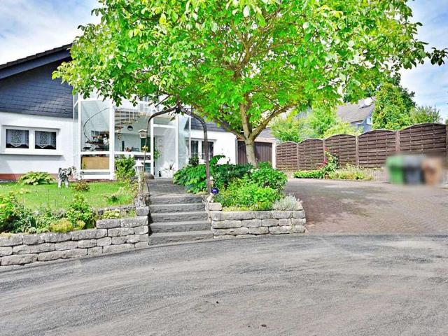 Haus zum Kaufen in Bergneustadt 490.000,00 EUR 207 m²