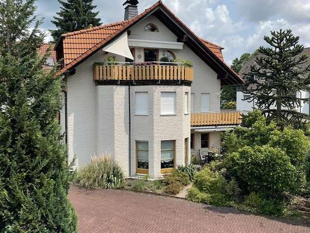 Haus zum Kaufen in Bergneustadt 980.000,00 EUR 352 m²
