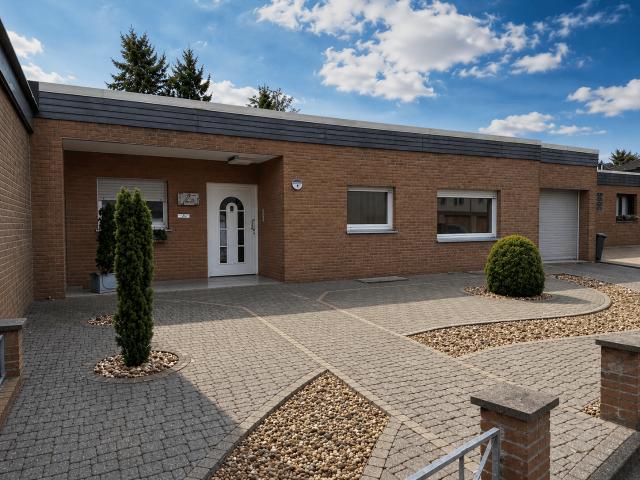 Haus zum Kaufen in Bergheim 398.000,00 EUR 122.06 m²