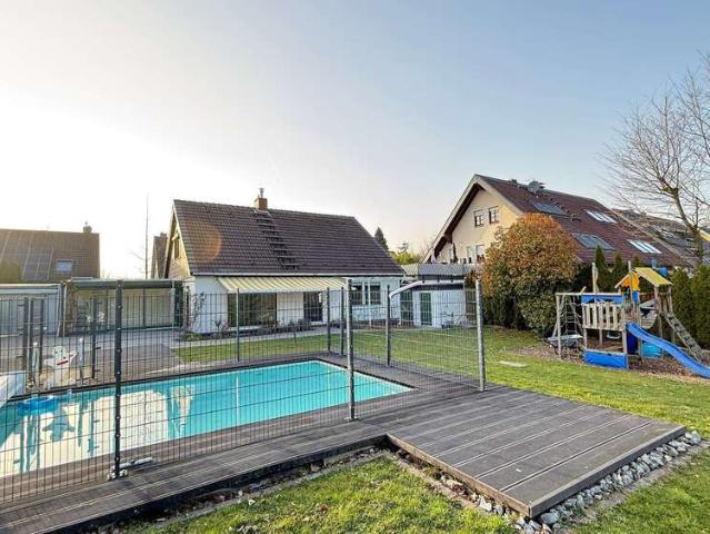 Haus zum Kaufen in Bergisch Gladbach 795.000,00 EUR 211.66 m²