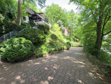 Haus zum Kaufen in Bergisch Gladbach 995.000,00 EUR 275 m²