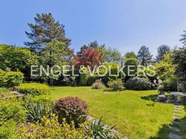 Haus zum Kaufen in Bergisch Gladbach Bensberg 998.000,00 EUR 261 m²