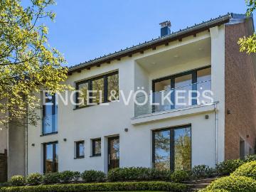 Haus zum Kaufen in Bergisch Gladbach Herkenrath 690.000,00 EUR 129 m²