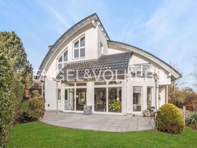Haus zum Kaufen in Bergisch Gladbach Herkenrath 1.000.000,00 EUR 312 m²