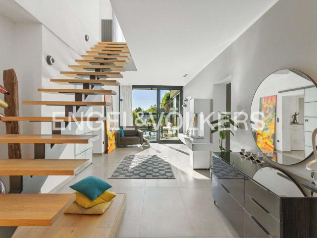 Haus zum Kaufen in Bergisch Gladbach Herkenrath 1.350.000,00 EUR 288 m²