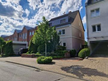 Haus zum Kaufen in Bergisch Gladbach Refrath 1.154.000,00 EUR 193.2 m²