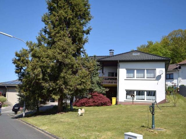 Haus zum Kaufen in Berod bei Wallmerod 385.000,00 EUR 336 m²