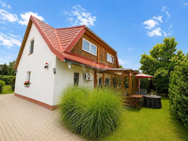 Haus zum Kaufen in Berlin Marzahn 565.000,00 EUR 141.13 m²