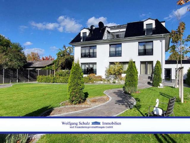 Haus zum Kaufen in Berlin Buckow 2.990.000,00 EUR 466.92 m²