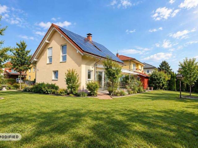 Haus zum Kaufen in Berlin Biesdorf 700.000,00 EUR 125 m²