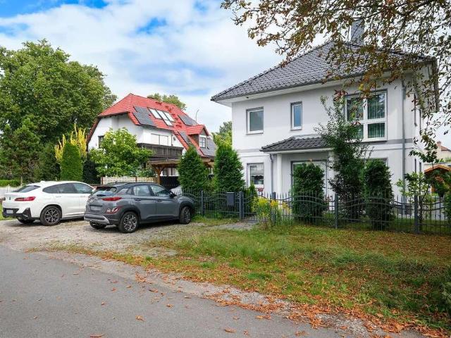 Haus zum Kaufen in Berlin Blankenburg 1.250.000,00 EUR 180 m²