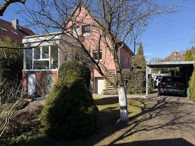 Haus zum Kaufen in Berlin Hellersdorf 498.000,00 EUR 100 m²