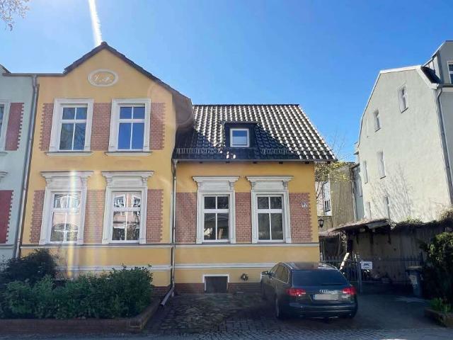 Haus zum Kaufen in Berlin Karlshorst 760.000,00 EUR 166 m²