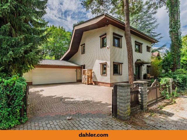 Haus zum Kaufen in Berlin Kladow 1.380.000,00 EUR 318.5 m²