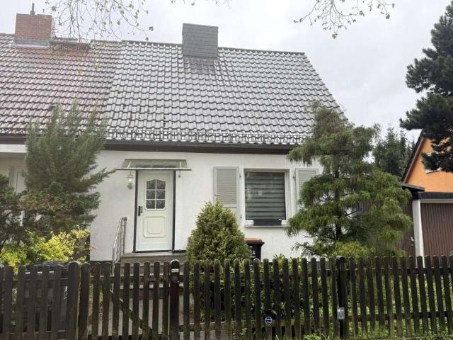 Haus zum Kaufen in Berlin Lankwitz 375.000,00 EUR 90 m²