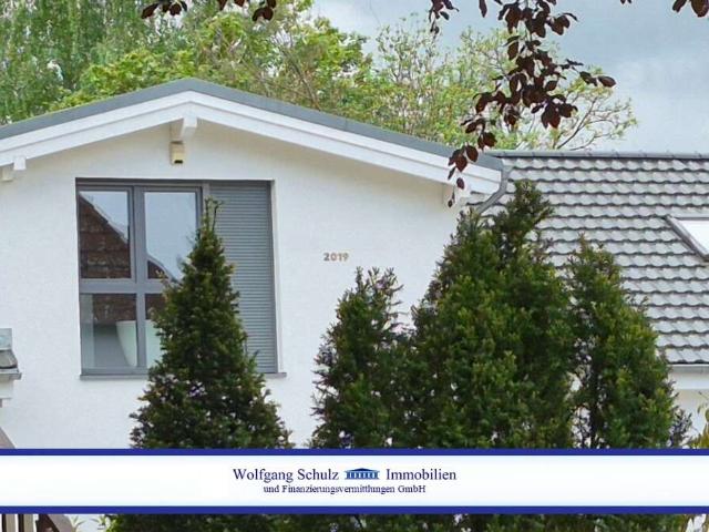 Haus zum Kaufen in Berlin Lichtenrade 1.100.000,00 EUR 195.89 m²