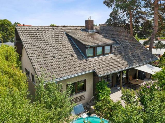 Haus zum Kaufen in Berlin Lichtenrade 749.000,00 EUR 214 m²