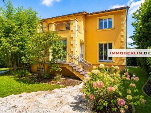 Haus zum Kaufen in Berlin Lichtenrade 895.000,00 EUR 137 m²