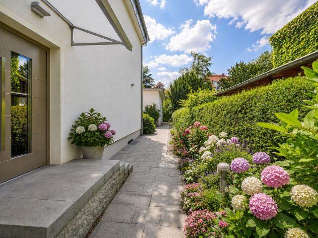 Haus zum Kaufen in Berlin Lichterfelde W 2.795.000,00 EUR 282 m²