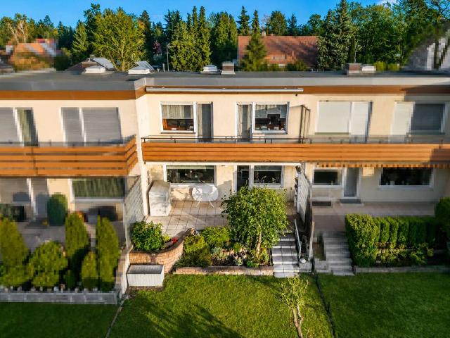Haus zum Kaufen in Berlin Spandau 449.000,00 EUR 82.14 m²