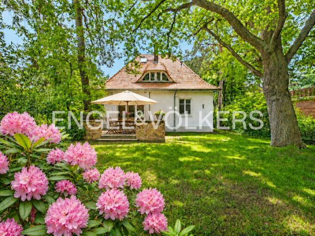 Haus zum Kaufen in Berlin Westend 1.750.000,00 EUR 200 m²