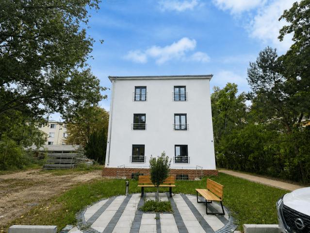Haus zum Kaufen in Berlin 1.125.000,00 EUR 239.57 m²