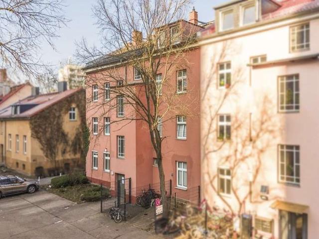 Haus zum Kaufen in Berlin 1.190.000,00 EUR 334.9 m²