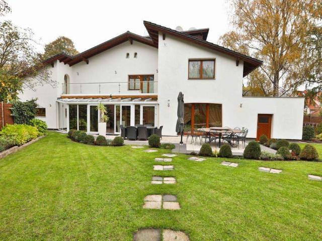 Haus zum Kaufen in Berlin 1.460.000,00 EUR 401 m²