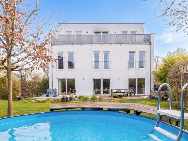 Haus zum Kaufen in Berlin 1.495.000,00 EUR 195 m²
