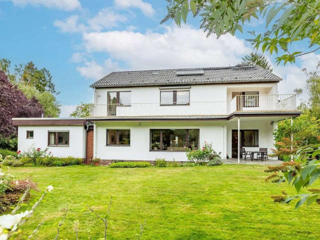 Haus zum Kaufen in Berlin 1.590.000,00 EUR 224 m²