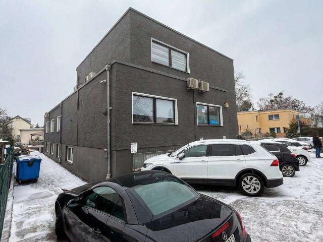 Haus zum Kaufen in Berlin 1.590.000,00 EUR 490 m²