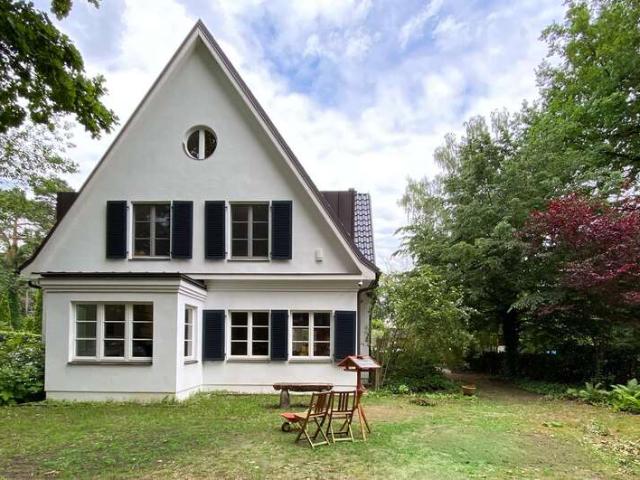 Haus zum Kaufen in Berlin 1.699.000,00 EUR 260 m²