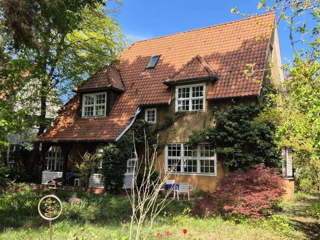 Haus zum Kaufen in Berlin 1.700.000,00 EUR 210 m²