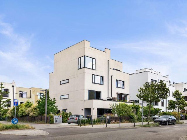 Haus zum Kaufen in Berlin 1.750.000,00 EUR 250 m²