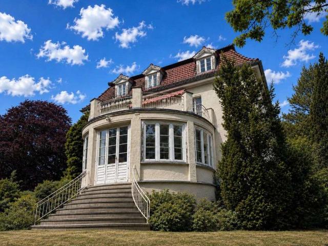 Haus zum Kaufen in Berlin 1.900.000,00 EUR 365 m²