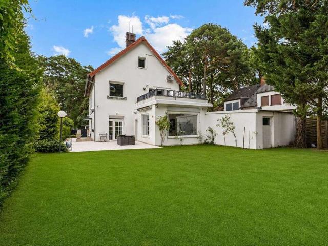 Haus zum Kaufen in Berlin 1.995.000,00 EUR 196 m²