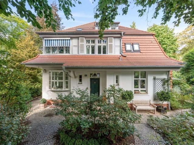 Haus zum Kaufen in Berlin 1.995.000,00 EUR 240 m²