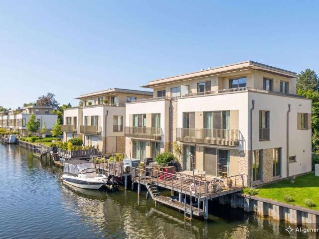 Haus zum Kaufen in Berlin 1.990.000,00 EUR 240 m²